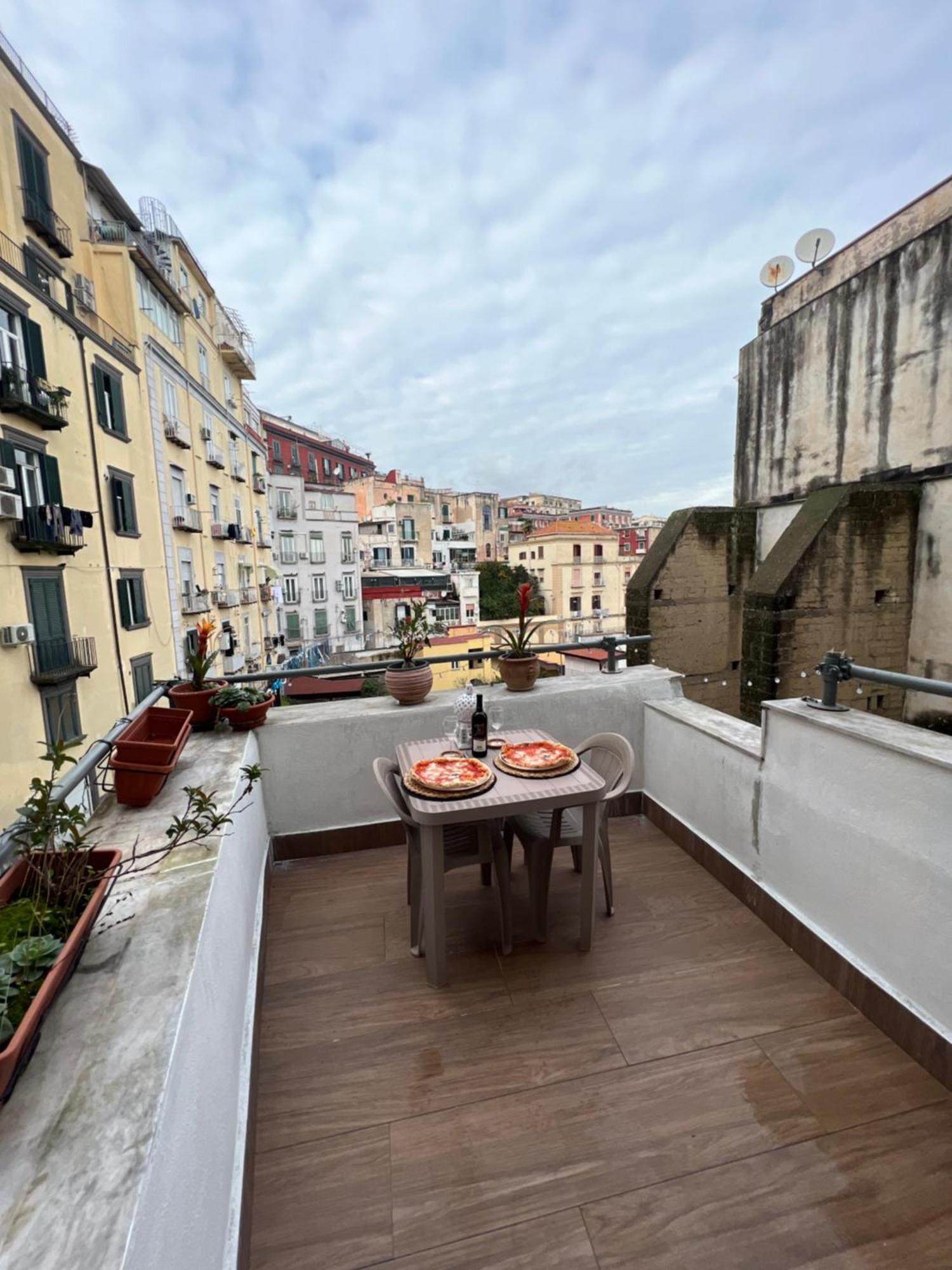 La Casa Di Marty Apartment Napoli Exterior foto